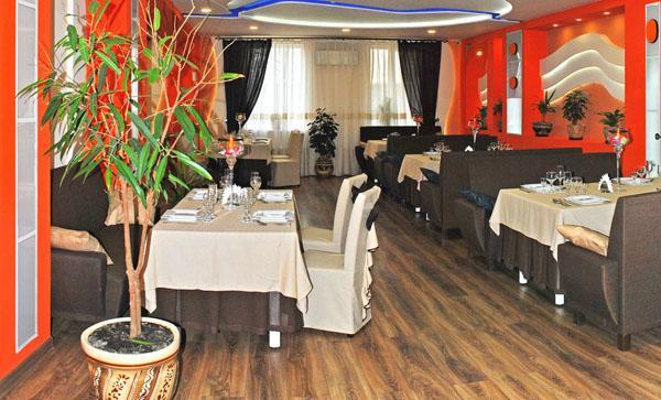 Komplex Apelsin Hotel Yuzhne Eksteriør billede